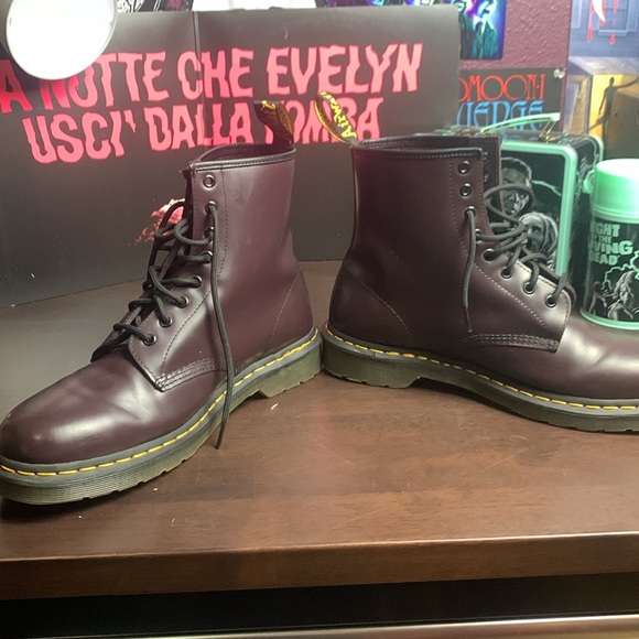 RARE PLUM DR MARTENS 1460 SIZE 12 - Picture 7 of 8
